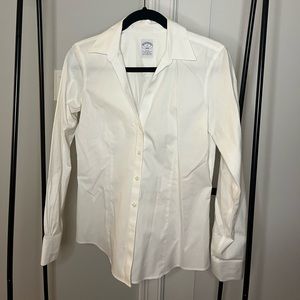 BRAND NEW - BROOKS BROTHERS - Fitted White Blouse